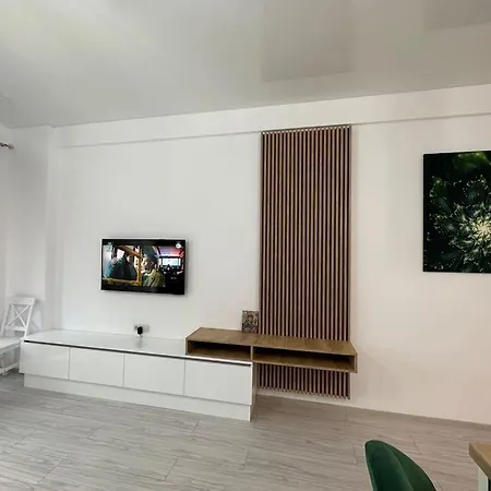 Silvana 2 Camere, Mamaia-sat Apartment *